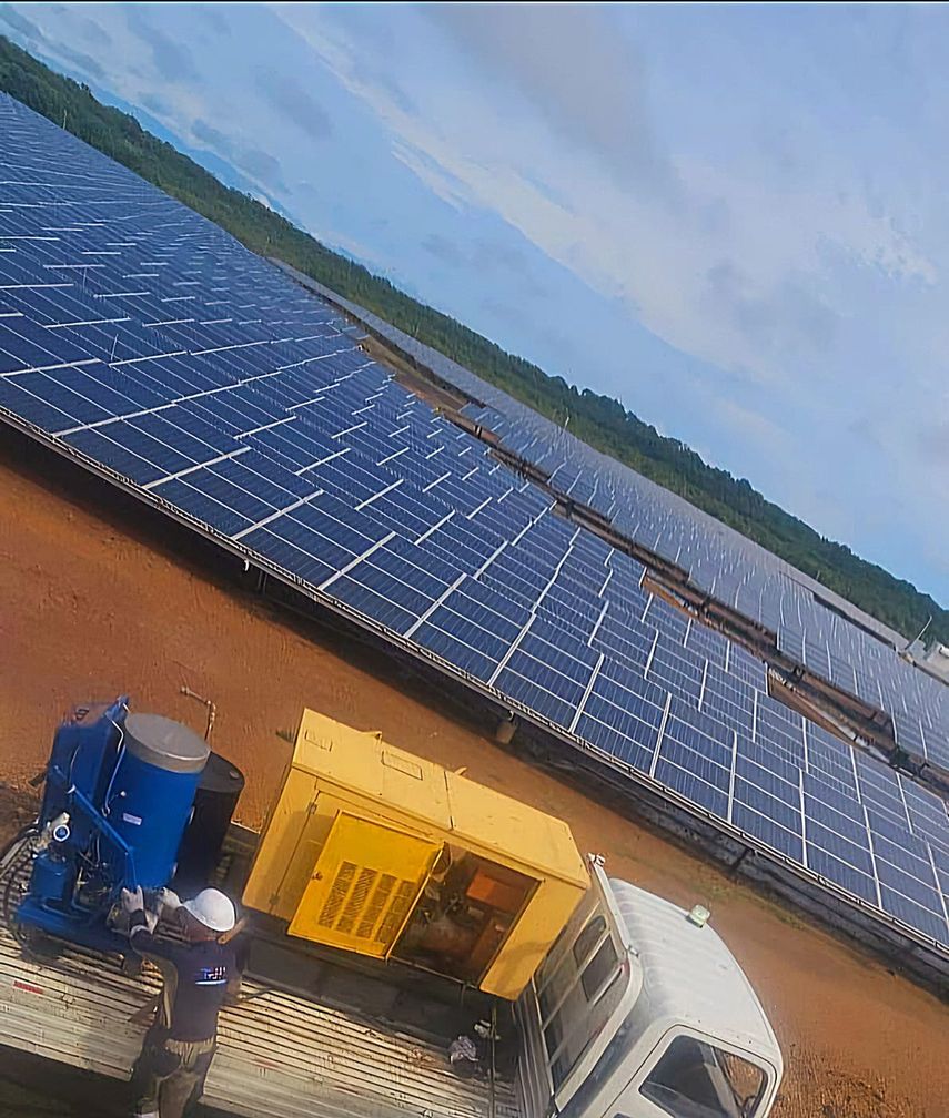 Panamá reafirma compromiso con energía sostenible con mantenimiento en Planta Solar Sarigua. Panamá reafirma compromiso con energía sostenible con mantenimiento en Planta Solar Sarigua.