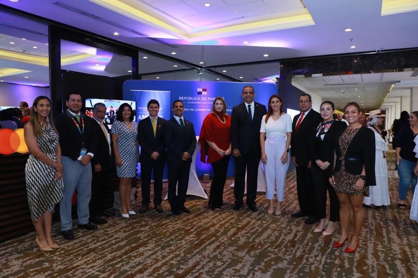 El Ministerio de Comercio e Industrias (MICI), la Autoridad de la Micro, Pequeña y Mediana Empresa (AMPYME), Mastercard y sus aliados financieros lanzaron hoy el Programa de Inclusión Financiera. El Ministerio de Comercio e Industrias (MICI), la Autoridad de la Micro, Pequeña y Mediana Empresa (AMPYME), Mastercard y sus aliados financieros lanzaron hoy el Programa de Inclusión Financiera.