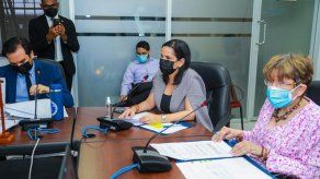 Aprueban traslados de partida por 101