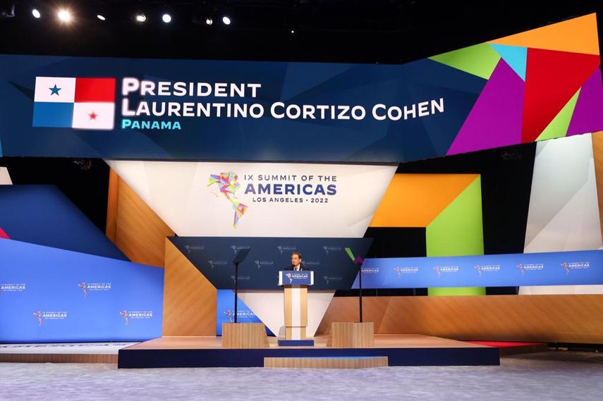 Nito Cortizo y delegación panameña regresaron anoche al país
