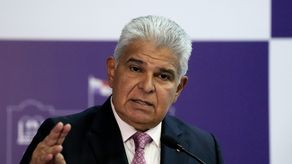 Mulino pide a instituciones activarse para ayudar a los afectados por lluvias en Panamá