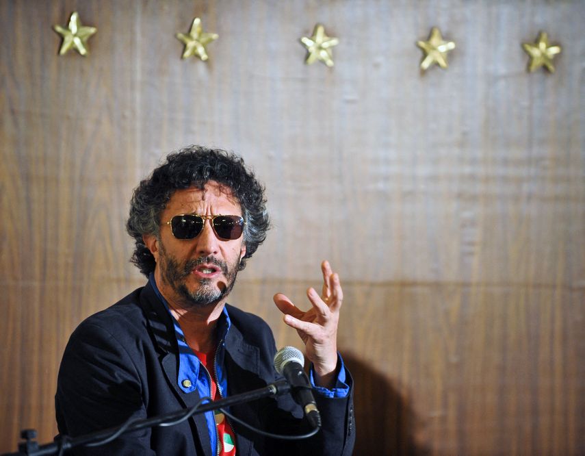 Critican a funcionarios de cultura de Cuba que han impidiendo la presentación del documental sobre la estrecha relación del roquero Fito Páez con La Habana.&nbsp;