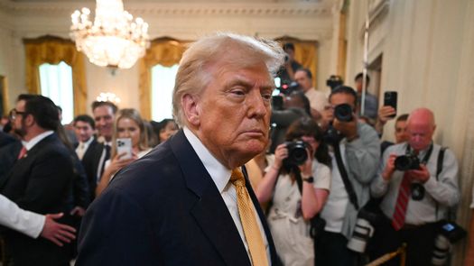 Gobierno de Trump demanda a Nueva York por políticas favorables a migrantes