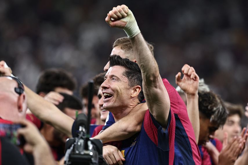 Barcelona gana la Supercopa de España con 5-2 ante Real Madrid en Arabia Saudita