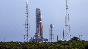 NASA aplaza despegue de cohete por pérdida de combustible