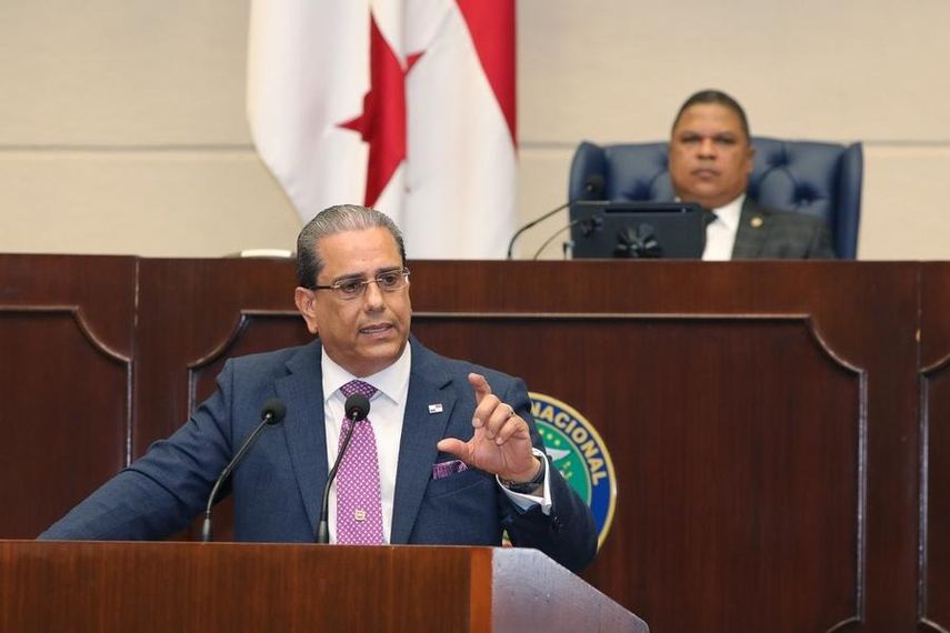 El proyecto de ley de interés preferencial fue presentado por el ministro de Vivienda y Ordenamiento Territorial (Miviot) Rogelio Paredes. El proyecto de ley de interés preferencial fue presentado por el ministro de Vivienda y Ordenamiento Territorial (Miviot) Rogelio Paredes.