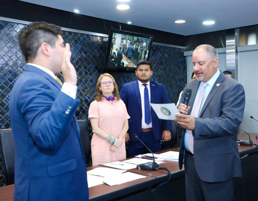 Vamos logra su primera presidencia en la comisión de Educación de la Asamblea