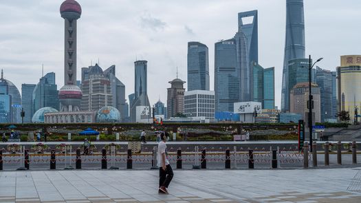 Política covid cero en China deprime a las empresas y a los empleados