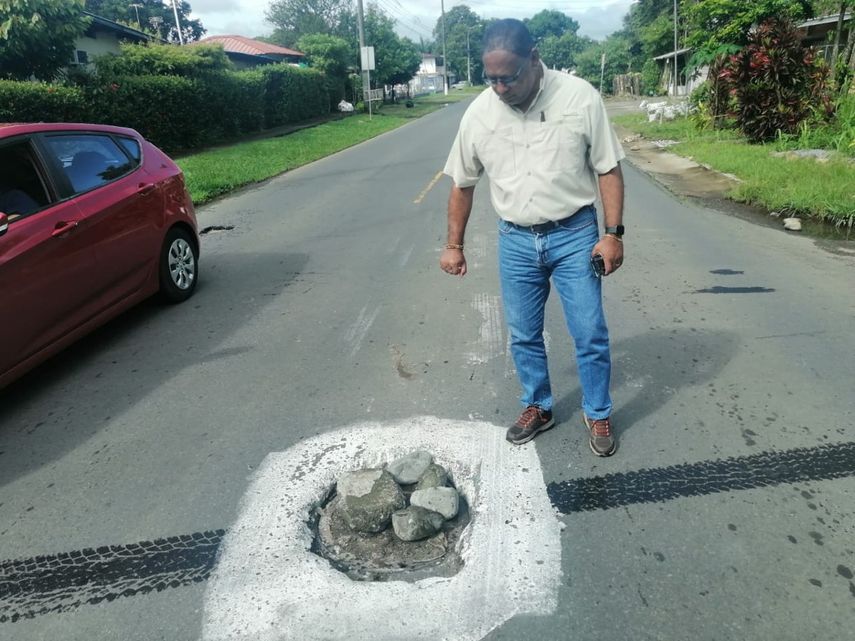 David: MOP brinda respuestas ante deterioro de calles