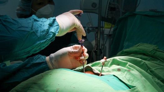 Cuatro nuevos especialistas refuerzan atención en hospital de Colón