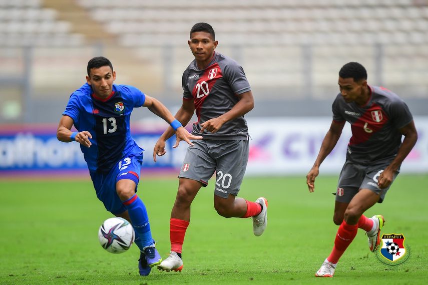 Panamá y Perú empatan 1-1 en partido amistoso en Lima