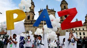 Colombianos aprobarían acuerdo de paz con las FARC