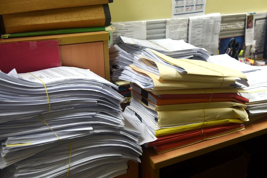 La Caja de Seguro Social (CSS) anunció que desde el 2015 se ha acumulado más de 7 mil expedientes en retraso, lo que ha frenado el cobro de una cantidad significativa de dinero en cuotas obrero-patronales, afectando directamente sus finanzas. La Caja de Seguro Social (CSS) anunció que desde el 2015 se ha acumulado más de 7 mil expedientes en retraso, lo que ha frenado el cobro de una cantidad significativa de dinero en cuotas obrero-patronales, afectando directamente sus finanzas.