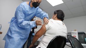 827 nuevos casos por Covid-19 en Panamá