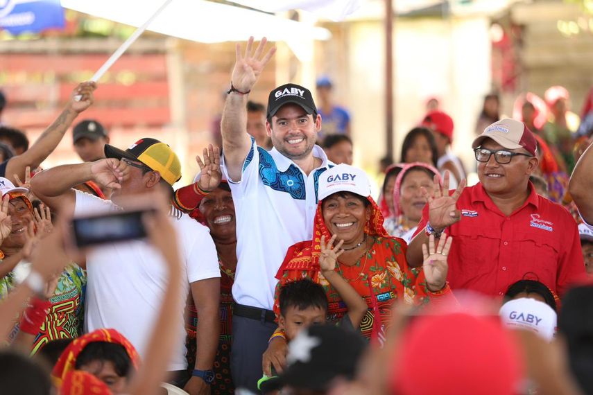 PRD: ocho precandidatos en carrera por liderar al partido