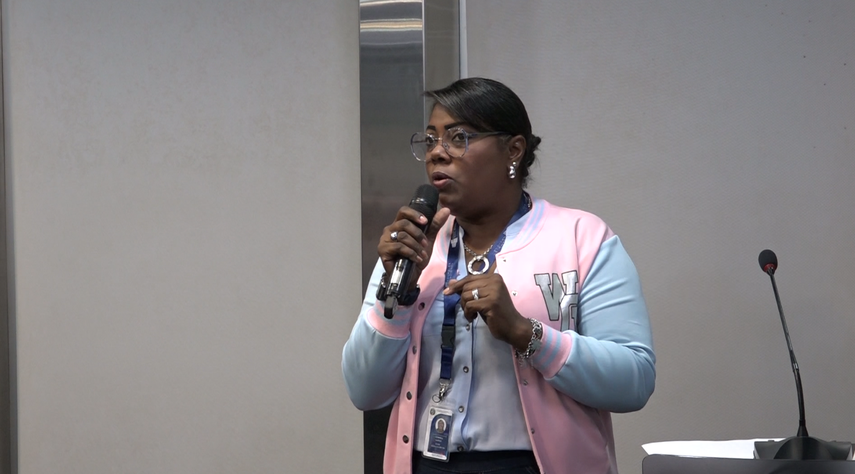 Funcionarios de la Asamblea Nacional reclaman el pagos retenidos por la Contraloría