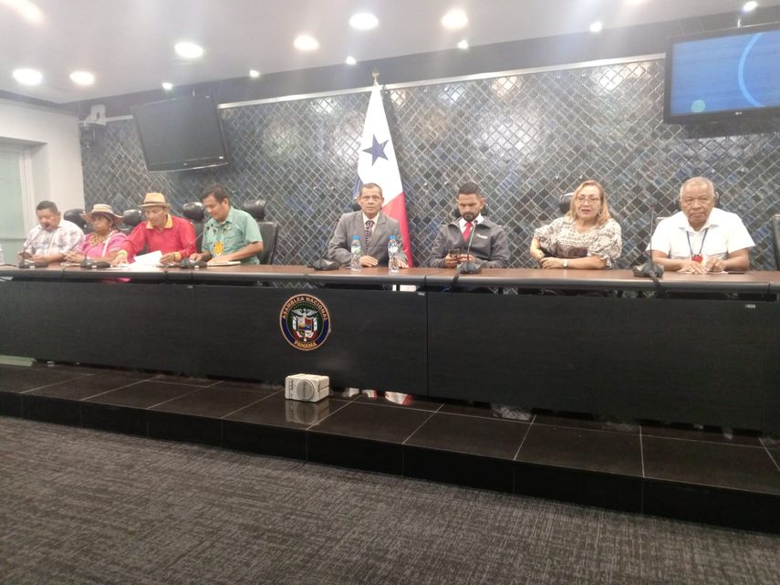 Indígenas piden la intervención de la Asamblea Nacional para lograr un acuerdo con el Ejecutivo. Indígenas piden la intervención de la Asamblea Nacional para lograr un acuerdo con el Ejecutivo.