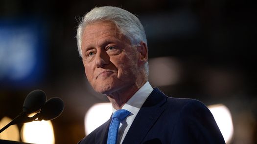 Expresidente de EEUU Bill Clinton fue hospitalizado por infección