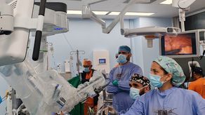 El Instituto Oncológico inaugura oficialmente el sistema de cirugía robótica