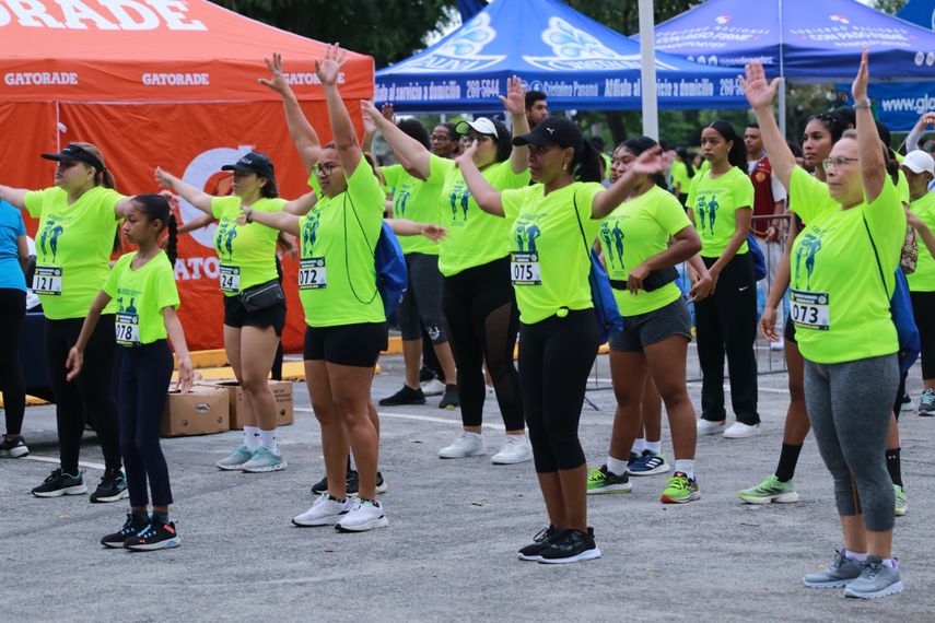 La Cinta Costera se convirtió este domingo en un espacio de inclusión, solidaridad y deporte en Panamá con la realización de la XXII Carrera Caminata “Sendero de Luz”, organizada por el Patronato Luz del Ciego. La Cinta Costera se convirtió este domingo en un espacio de inclusión, solidaridad y deporte en Panamá con la realización de la XXII Carrera Caminata “Sendero de Luz”, organizada por el Patronato Luz del Ciego.