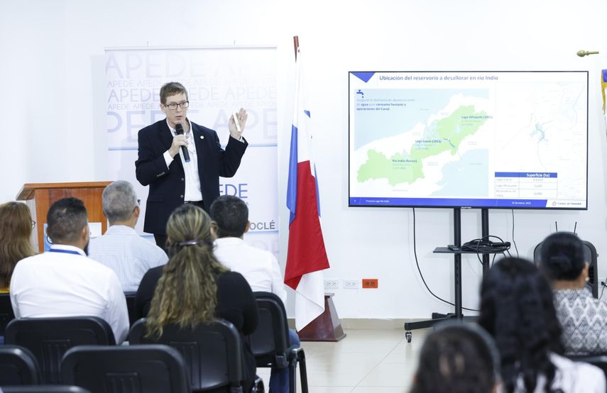 Canal de Panamá expone avances del proyecto río Indio ante empresarios de Coclé