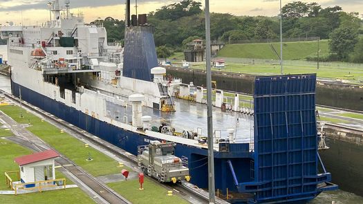 Ferry de carga entre El Salvador y Costa Rica retorna tras 4 décadas y dinamiza comercio regional