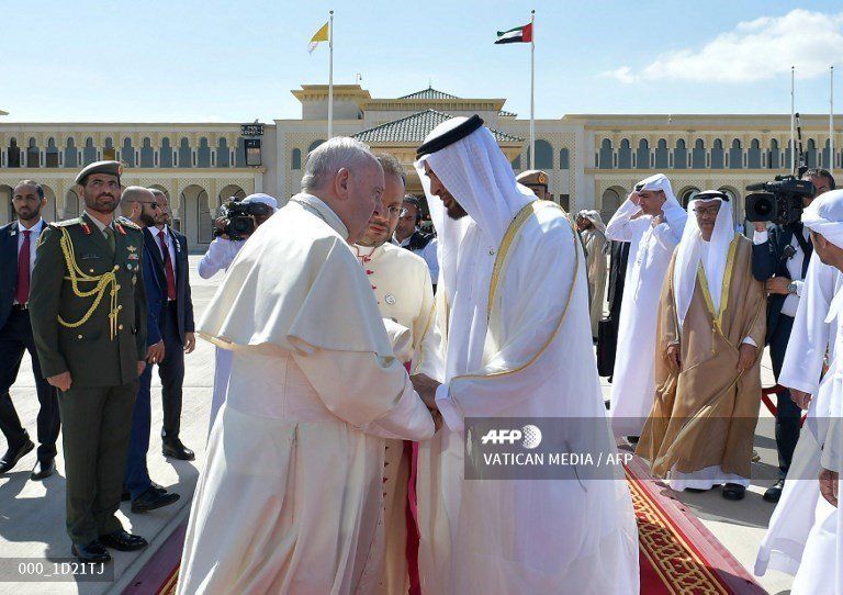 El papa admite que curas y obispos abusaron sexualmente de monjas