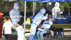 Pekín anuncia una situación extremadamente grave por nuevos casos de coronavirus