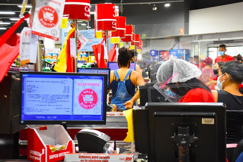 El pago del Vale Digital ha servido como medida de alivio para los panameños afectados durante la pandemia. El pago del Vale Digital ha servido como medida de alivio para los panameños afectados durante la pandemia.