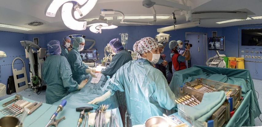 La Clínica Universidad de Navarra, en España, ha documentado este tipo de cirugías. La Clínica Universidad de Navarra, en España, ha documentado este tipo de cirugías.