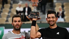 Salvadoreño Marcelo Arévalo conquista torneo de dobles Roland Garros