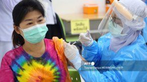 Tailandia defiende mezcla de vacunas