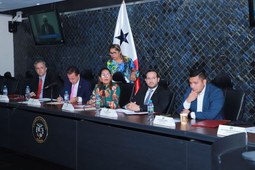 Asamblea Nacional prohíja ley construcción de baños públicos