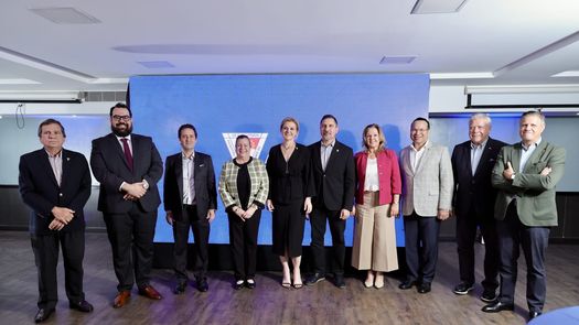APEDE presenta su Portafolio 2026 y destaca rol de CADE para salir de listas discriminatorias