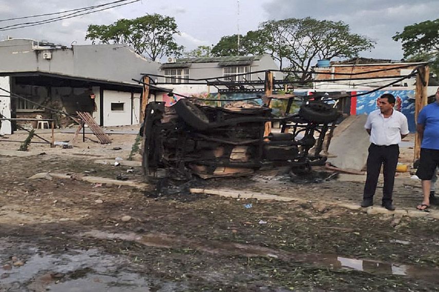 Colombia: Un muerto y varios heridos deja carro bomba
