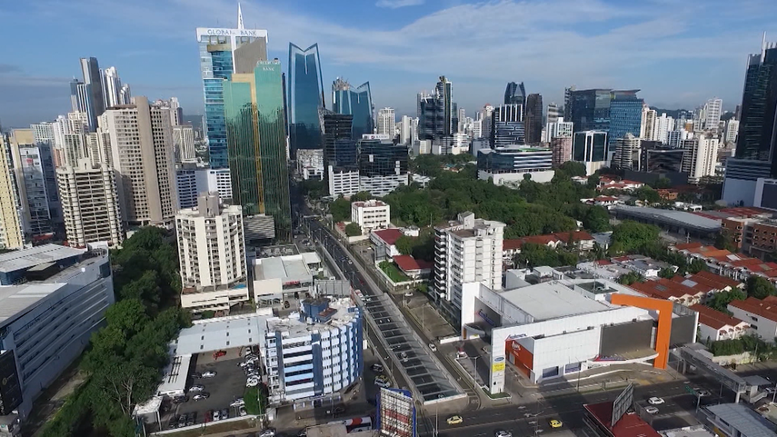 Los economistas analizan el tema de las listas grises.