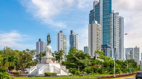 MEF supera expectativas en recaudación de ingresos en primeros meses del año