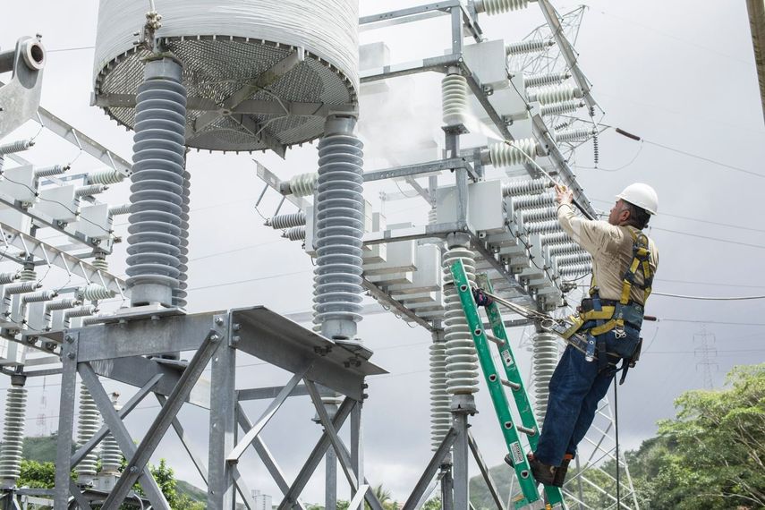 Etesa: Se restablece servicio eléctrico en varios sectores