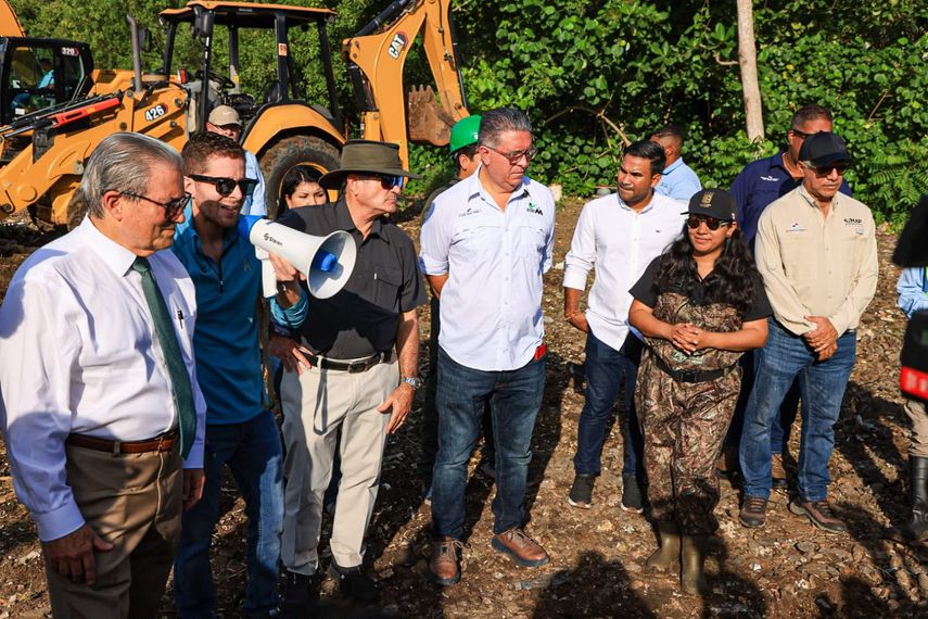 La Alcaldía de Panamá inició los trabajos de saneamiento y recuperación de los ríos Matías Hernández y Río Abajo
