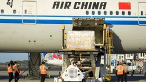 El Salvador recibe 1 millón de vacunas de China para combatir covid-19