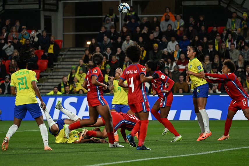 Panamá cae ante Brasil en su debut en el Mundial Femenino