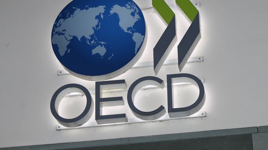 OCDE revisa a la baja el crecimiento mundial en 2025, en un contexto de tensiones comerciales