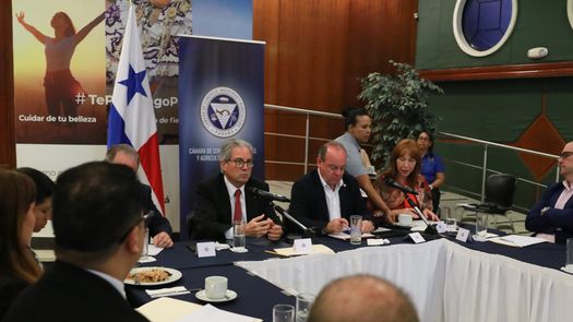 Titular del Minsa, Fernando Boyd Galindo sostiene necesidad de integración con la CSS