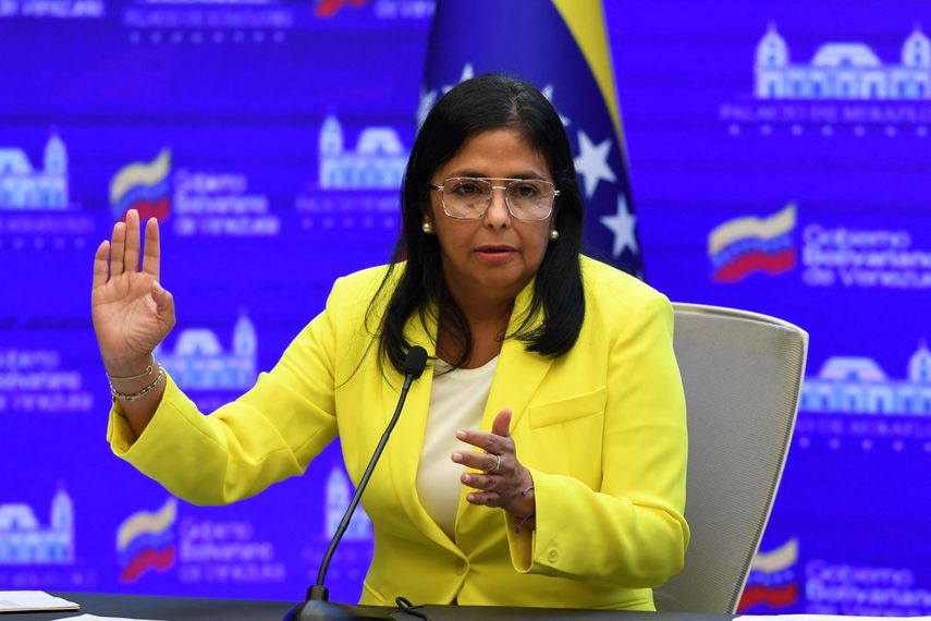 Trump advierte a Delcy Rodríguez de que si no actúa bien acabará peor que Maduro Trump advierte a Delcy Rodríguez de que si no actúa bien acabará peor que Maduro