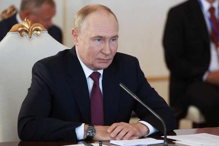 Putin dice que apoya a Kamala Harris en la presidencial de Estados Unidos