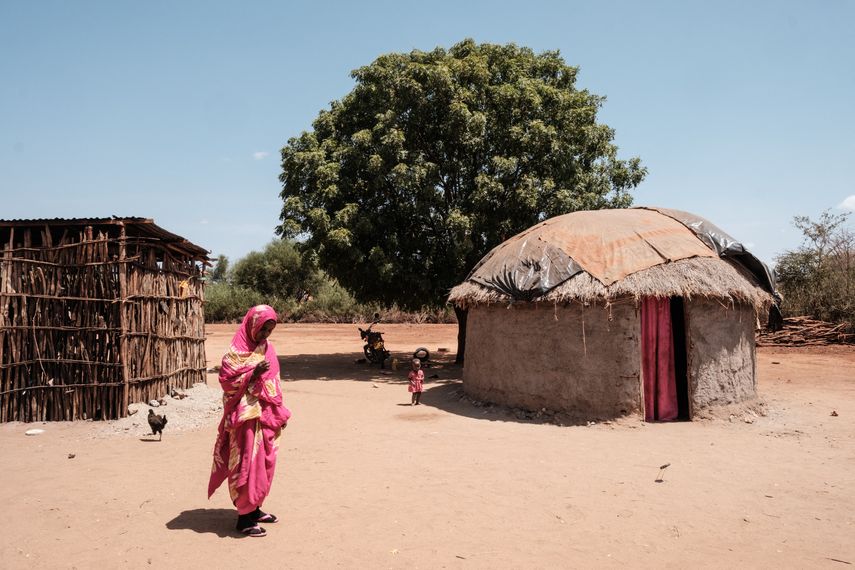 Kenia: Senadora lucha contra el tabú de la menstruación.