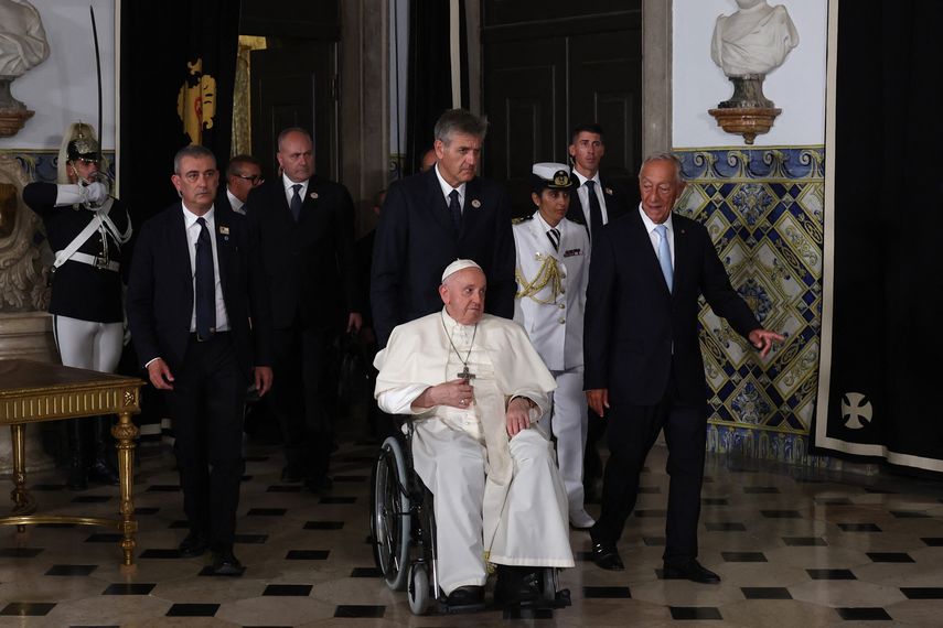 Papa Francisco llega a Lisboa para la JMJ