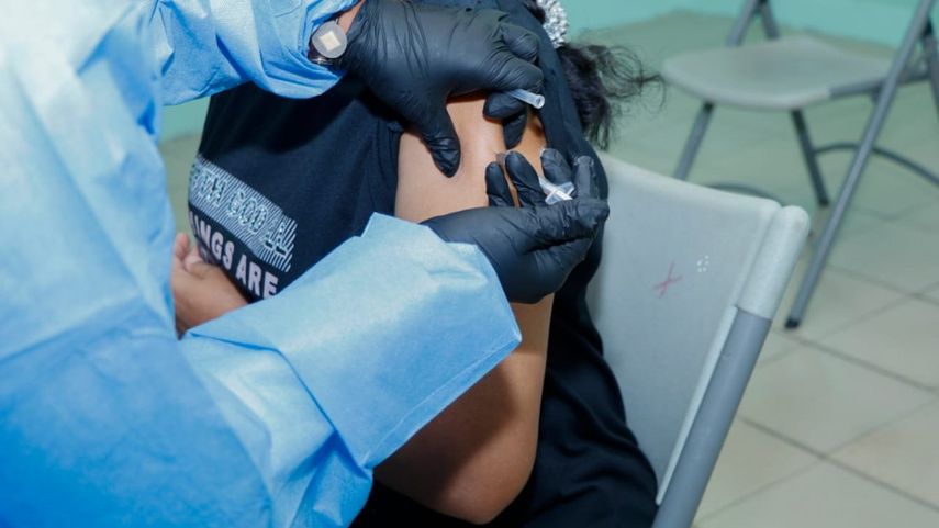 Vacunación alcanza al 74.4% de la población en Panamá