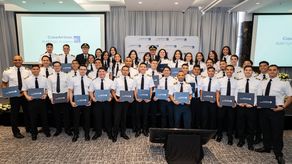 La Academia de Pilotos de Copa Airlines, Alas, celebró este miércoles la graduación de 42 nuevos pilotos comerciales panameños, que se preparan para integrarse a la operación de la aerolínea.