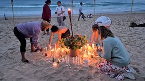 Los dos hombres acusados del atentado (tiroteo) antisemita que dejó 15 muertos la semana pasada en una playa de Sídney planearon meticulosamente el ataque durante meses y realizaron entrenamientos tácticos en el campo, revela la policía en documentos judiciales publicados este lunes.